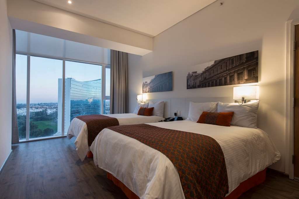 Camino Real Puebla Hotel & Suites Cameră foto